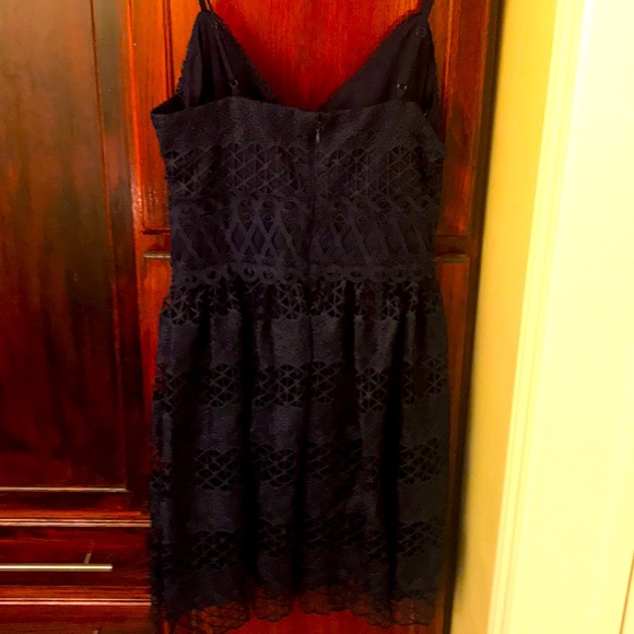 NWT Guess Women’s Dress. - Picture 3 of 6